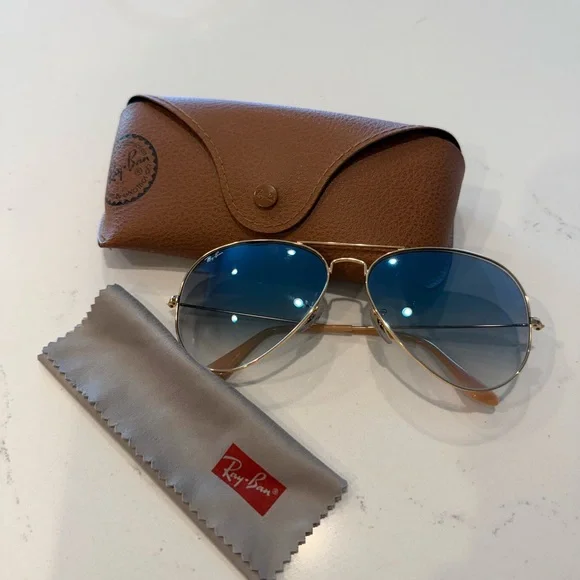 Ray-Ban | Accessories | Rayban Gold Aviator Sunglasses With  display picture 2
